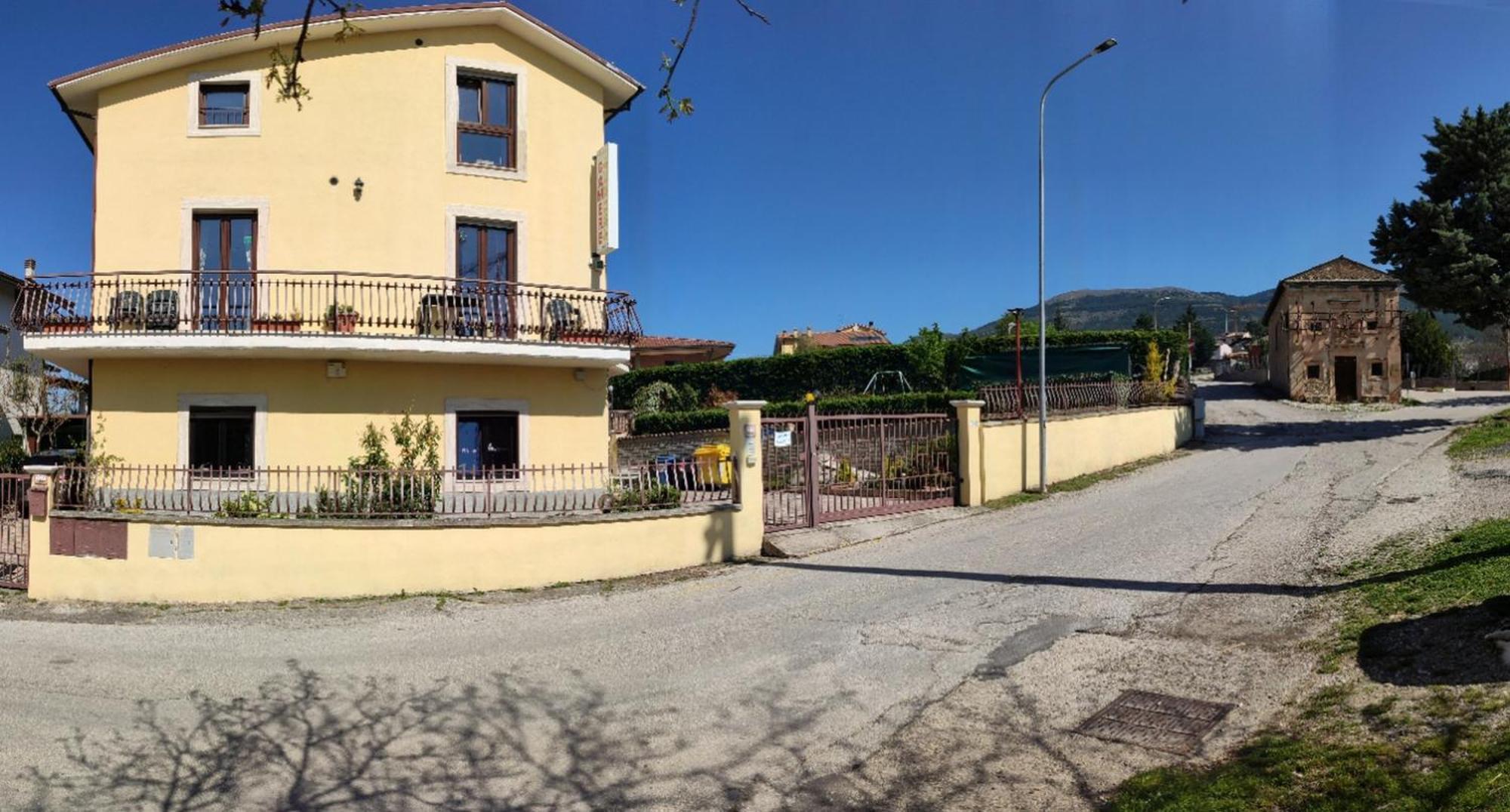 Complesso Turistico Aurora - Camere B&B Poggio Picenze Екстер'єр фото